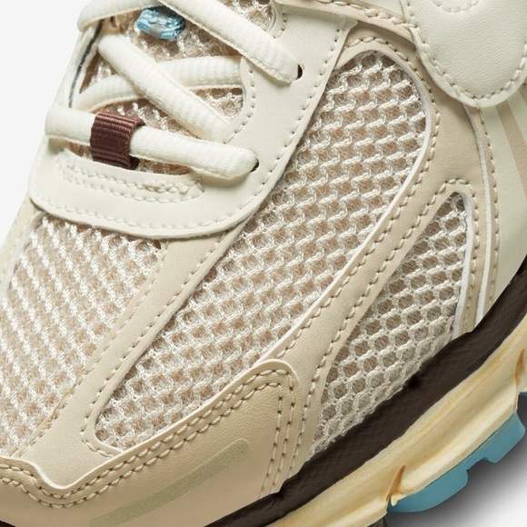 Nike Zoom Vomero 5 sneakers - Picture 3 of 10